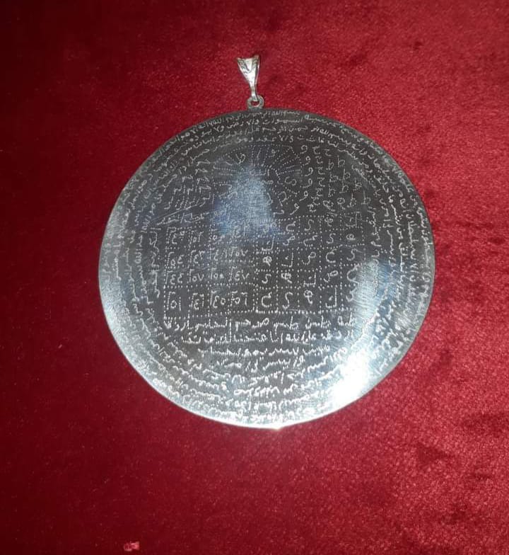 Tılsımlı dualarla yazılmış kişiye özel